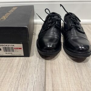 Boys 12Y black dress shoe